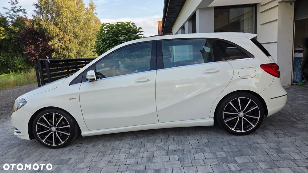Mercedes-Benz Klasa B 200 (BlueEFFICIENCY) - 5