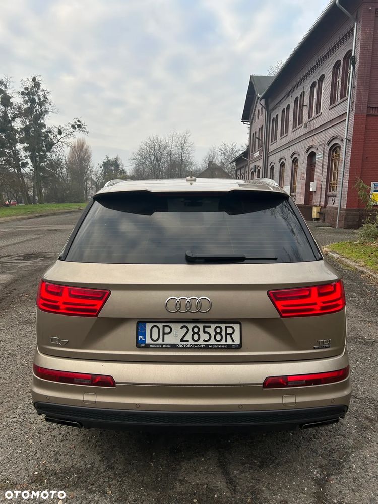 Audi Q7 - 4