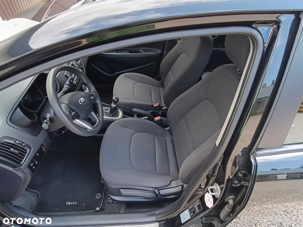 Kia Rio - 15
