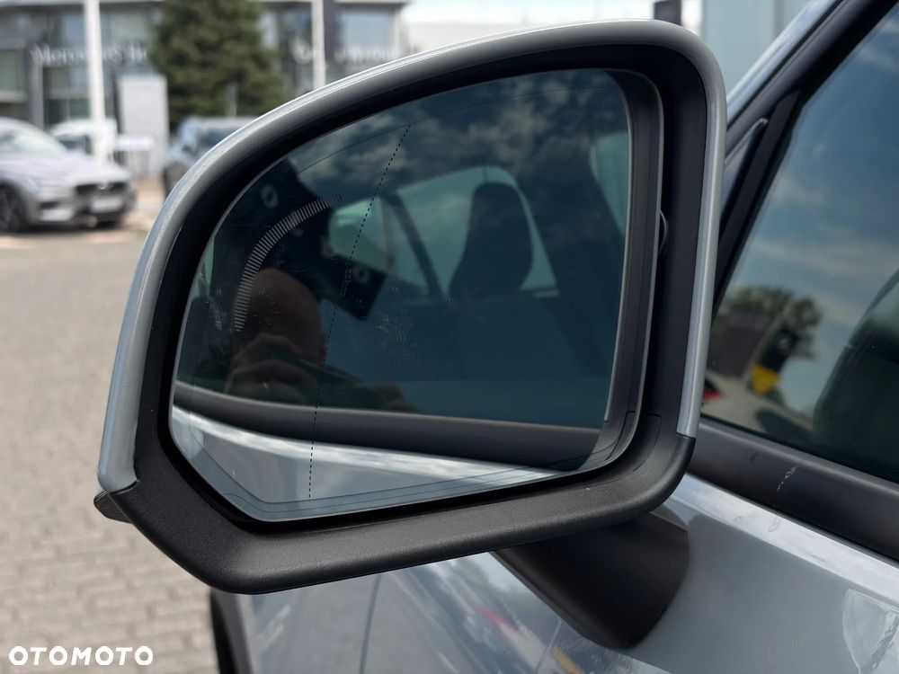 Volvo XC 40 B3 Core - 8