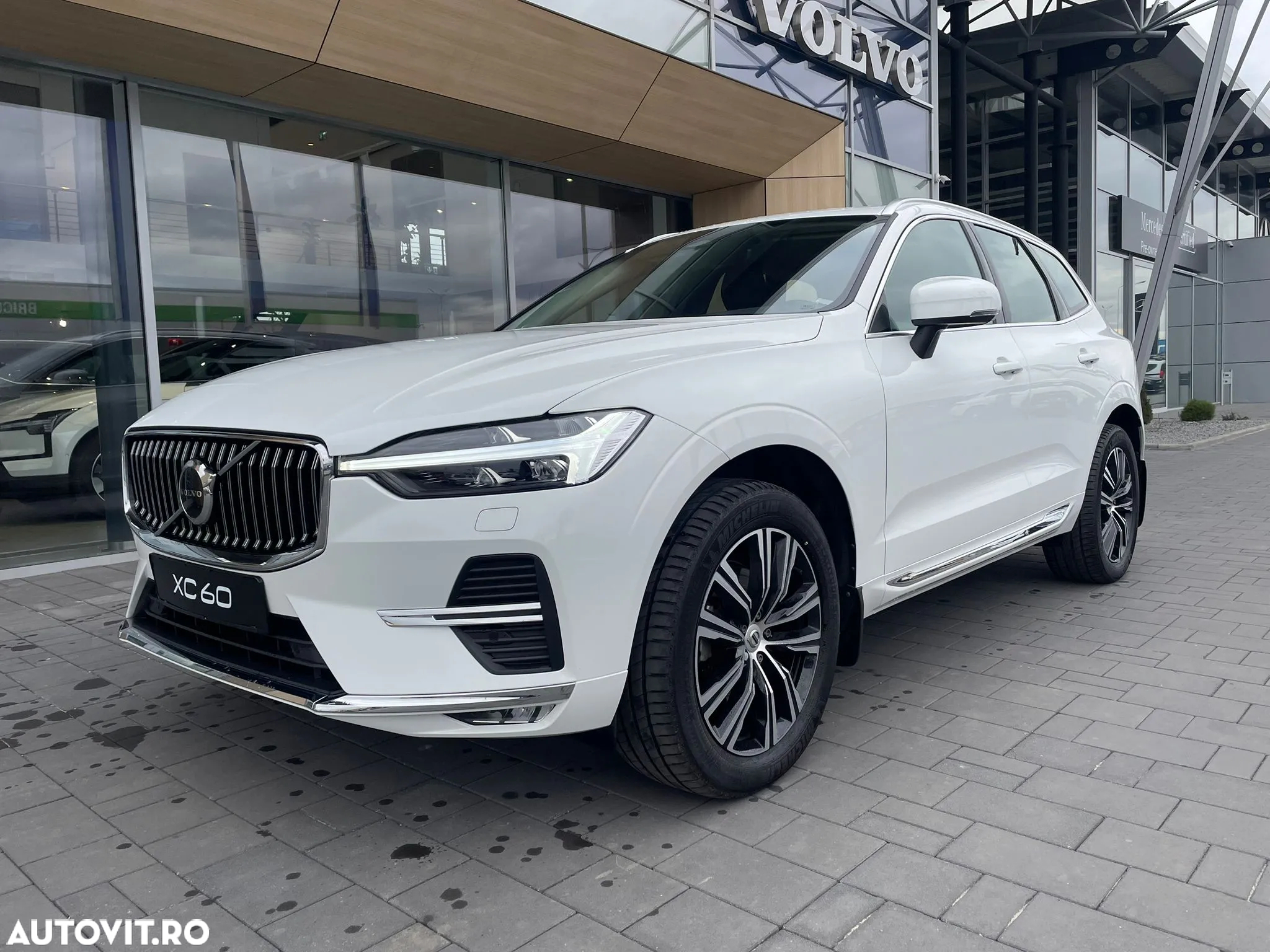 Volvo XC 60 B5 MHEV AT8 AWD Inscription - 3