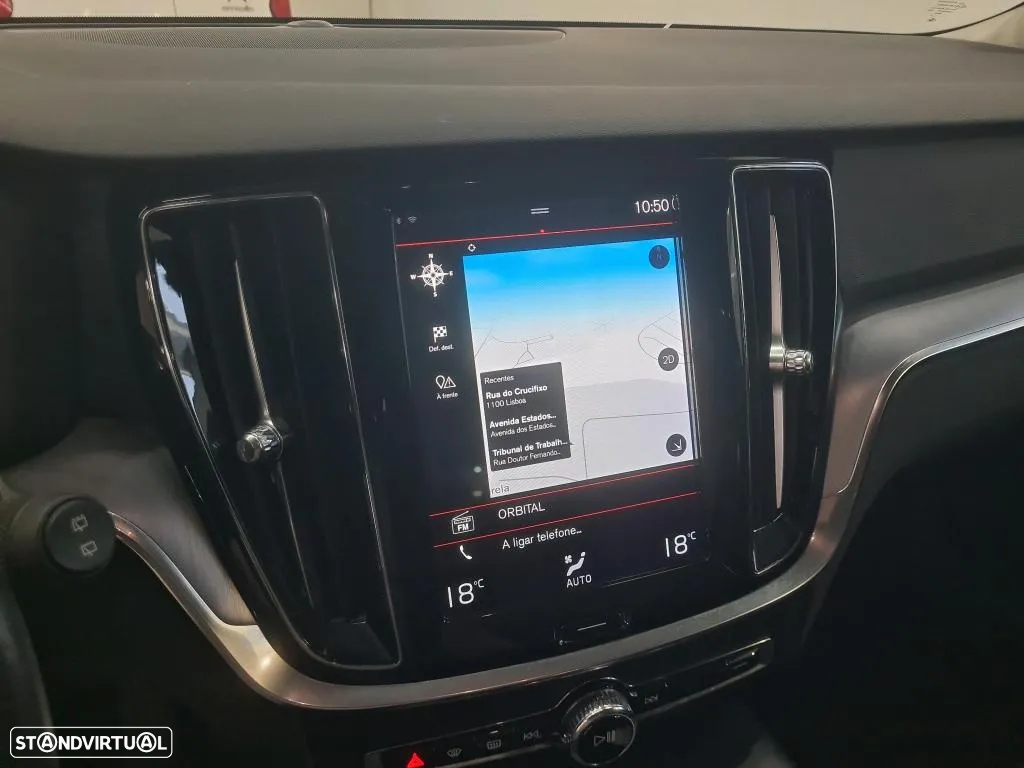 Volvo V60 2.0 T8 AWD TE Momentum Plus - 5