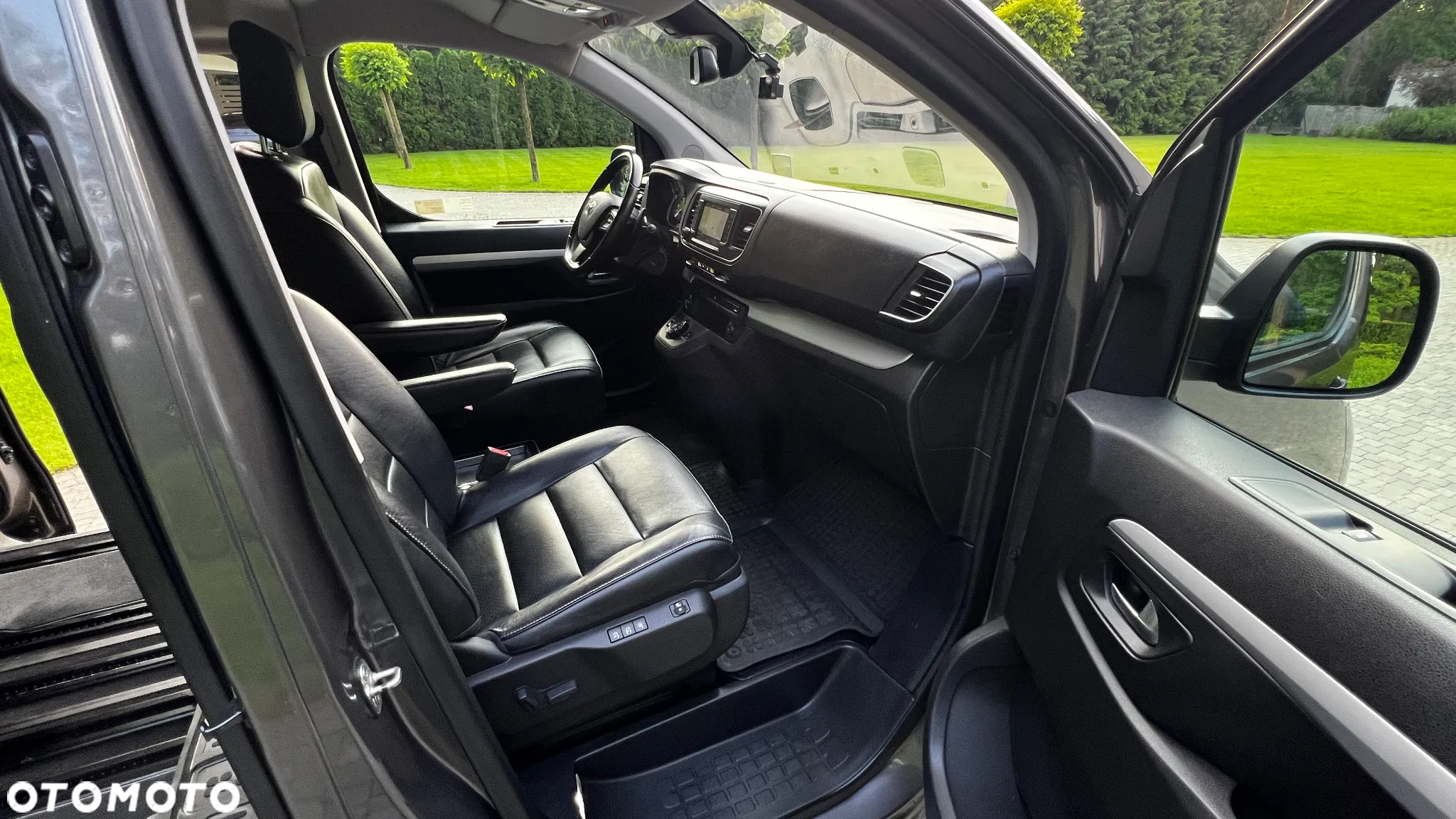 Toyota ProAce Kombi 2.0 D-4D Long 2,8t - 24
