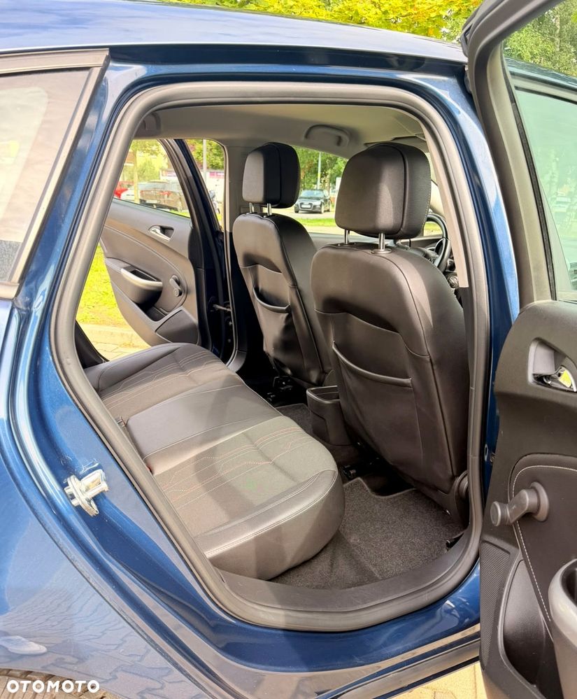 Opel Astra 1.7 CDTI DPF ecoFLEX Start/Stop 150 Jahre - 11