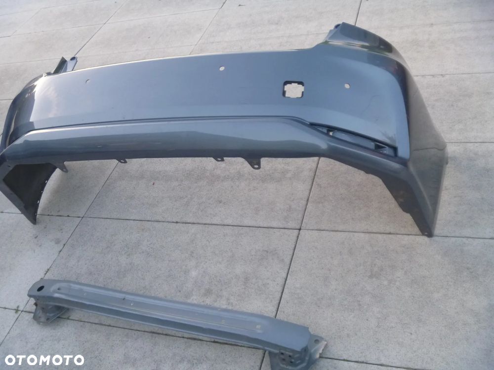 TOYOTA COROLLA E21 KOMBI LAMPA TYLNA PRAWA ŁADNA V352/010R  ORYGINAŁ - 21