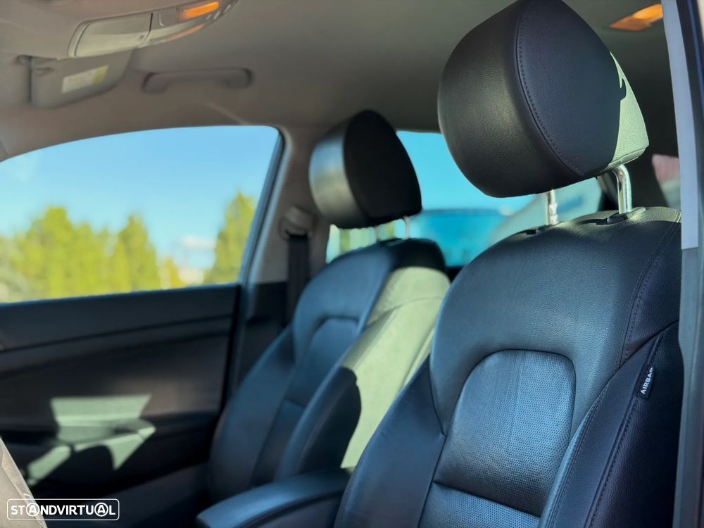 Hyundai Tucson - 13