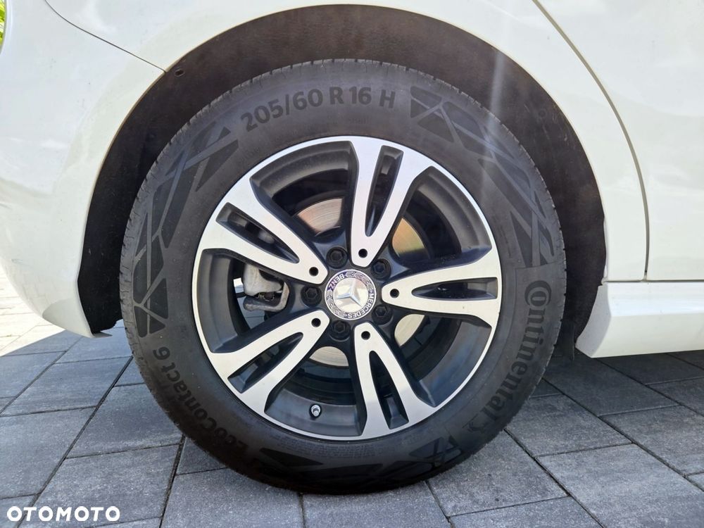 Mercedes-Benz Klasa A 180 Peak Edition - 9