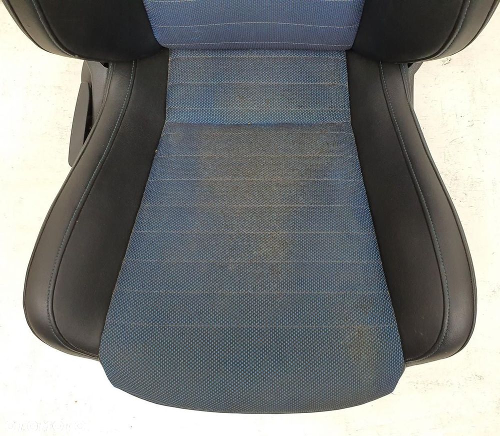 FOTEL PASAŻERA PRAWY PRZÓD SKÓRA RECARO OPC KUBEŁKOWY OPEL CORSA D 3D EURO - 2