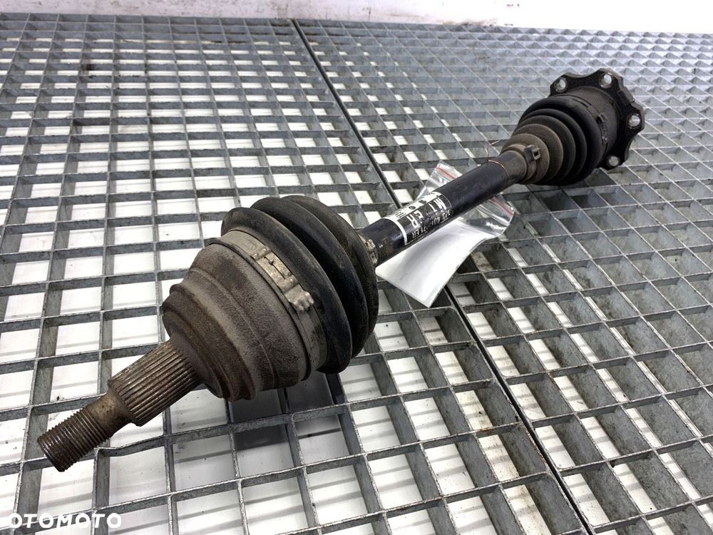 PÓŁOŚ LEWY PRZÓD - 179.00 PLN - AUDI TT (8N3) 1998 - 2006 1.8 T 132 kW [180 KM] benzyna 1998 - - 2