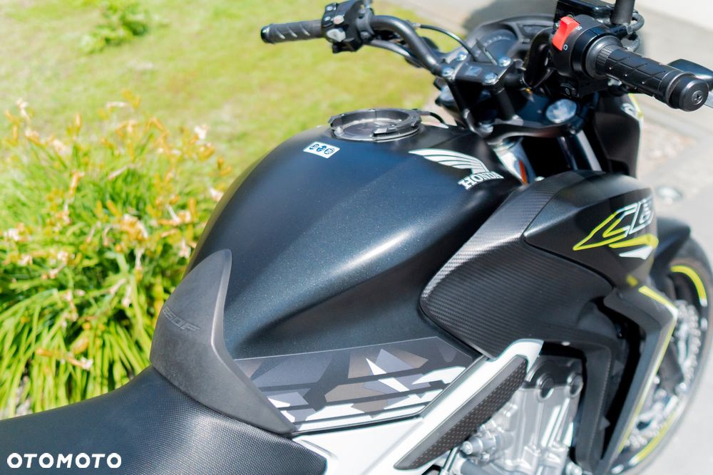 Honda CB - 19