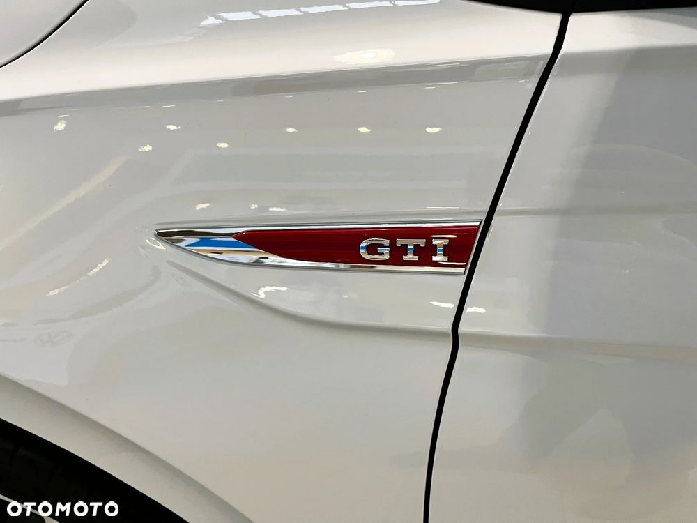 Volkswagen Polo 2.0 TSI GTI DSG - 12