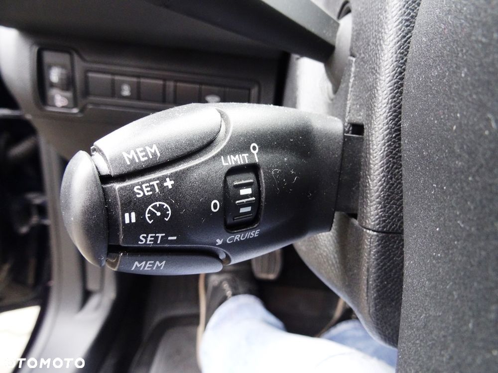 Peugeot 308 1.5 BlueHDi Business Line S&S - 24