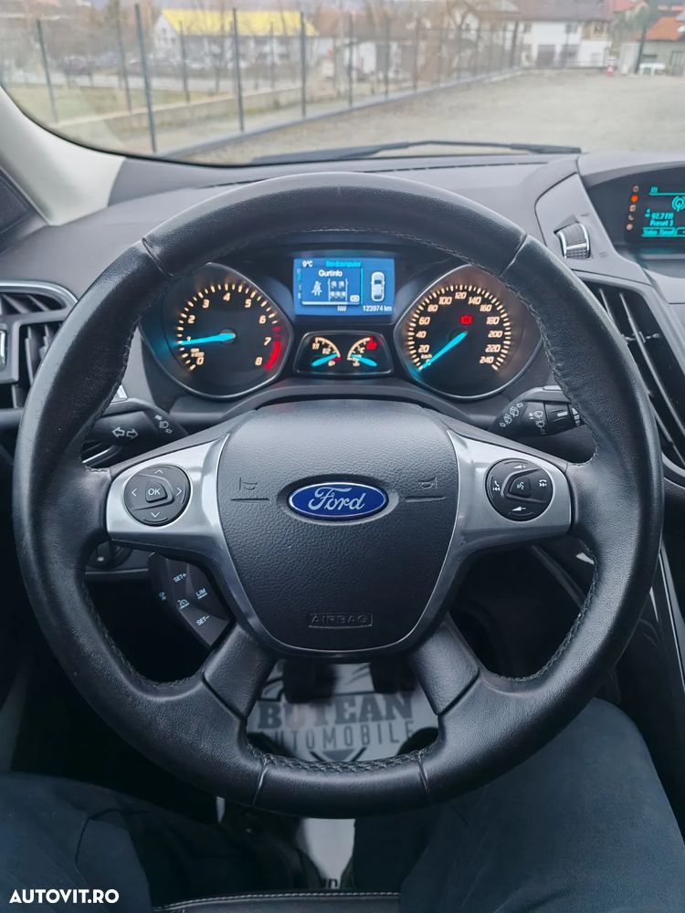 Ford Kuga 1.6 EcoBoost 2x4 Titanium - 14