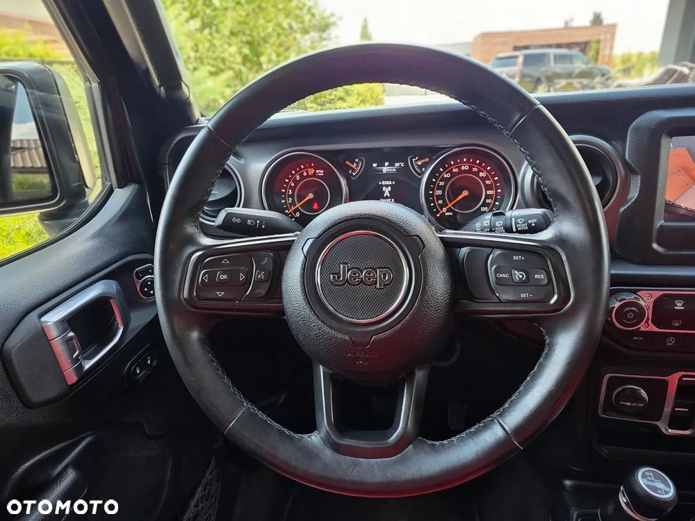 Jeep Wrangler - 11