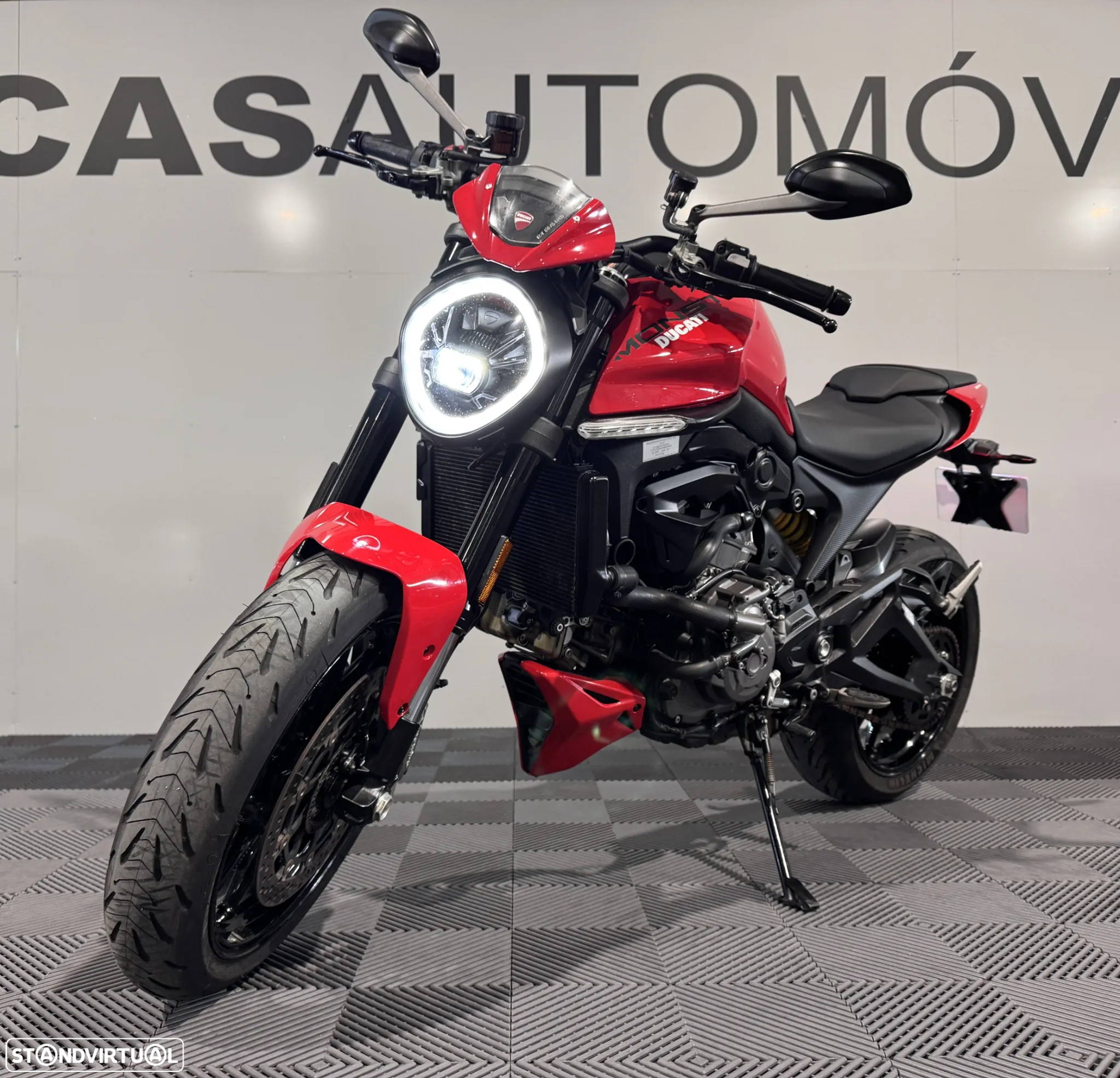 Ducati Monster 937 - 15