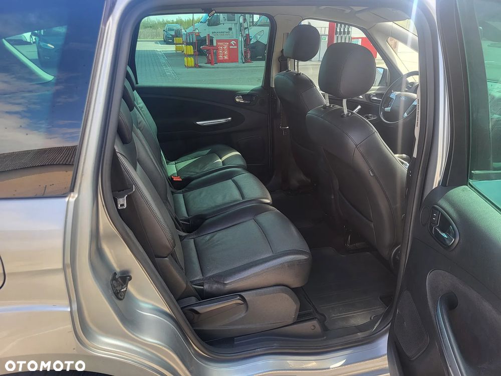 Ford S-Max 2.0 Viva Titanium - 32