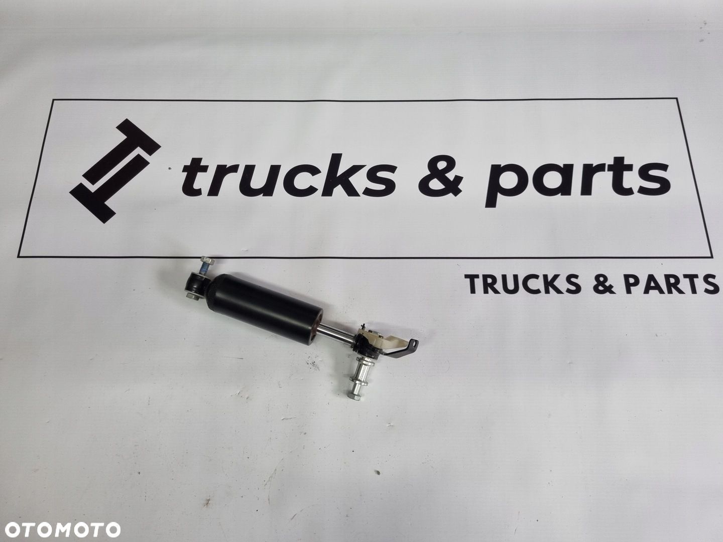 SIŁOWNIK ZAWÓR AMORTYZATOR FOTELA ISRI VOLVO FH FM 4 - 1