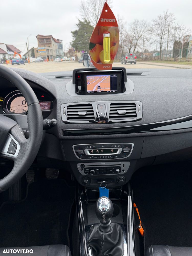 Renault Megane ENERGY dCi 110 Start & Stop Bose Edition - 12