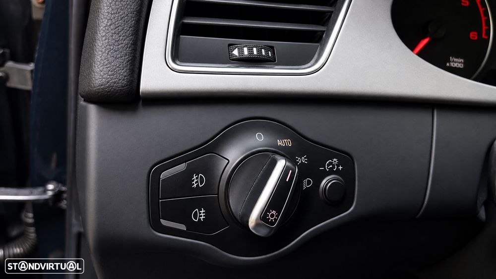 Audi A4 Allroad 2.0 TDI quattro Exclusive — fotografia 30