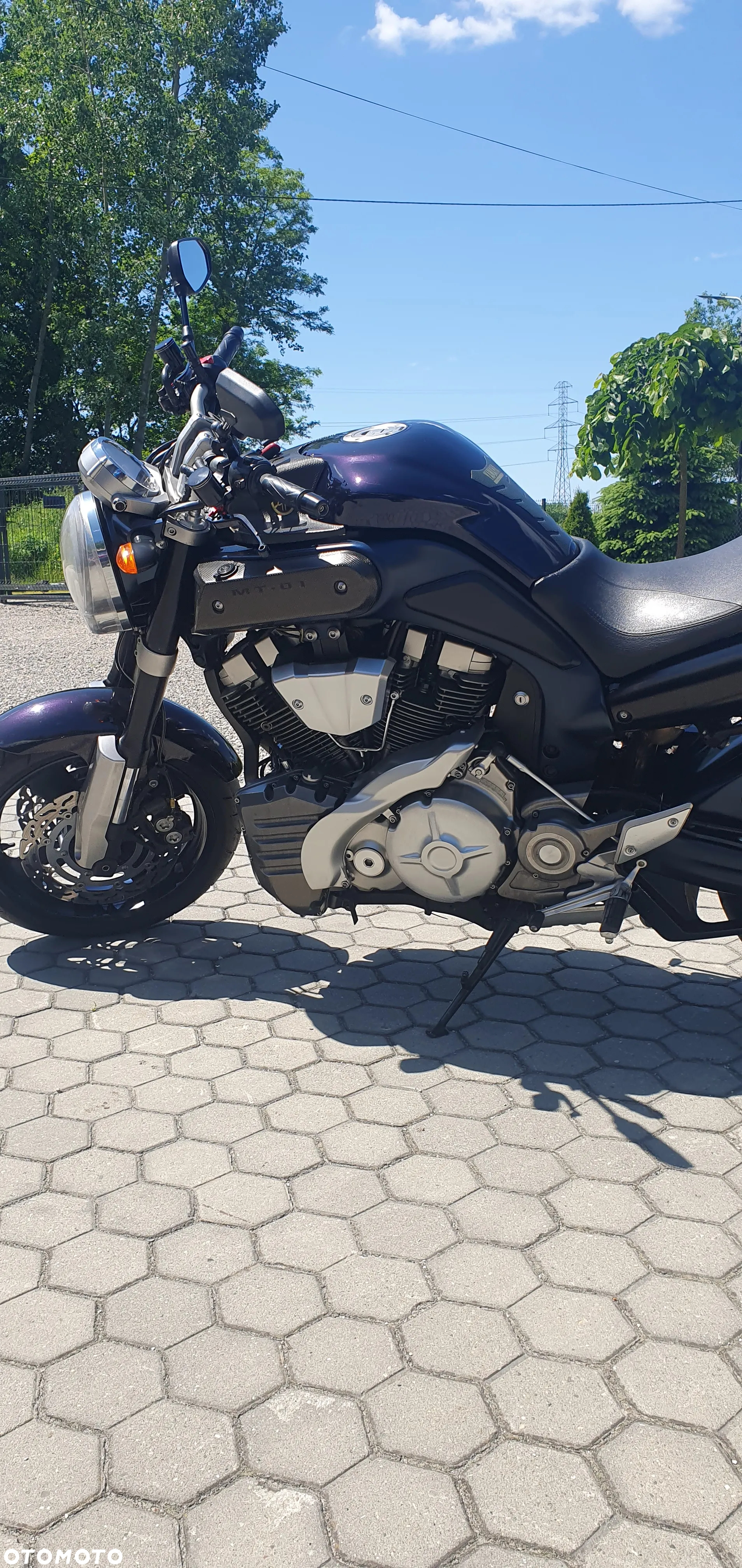 Yamaha MT - 9