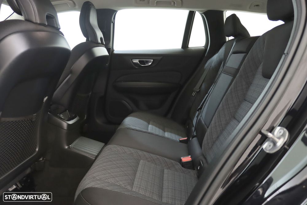 Volvo V60 2.0 T6 AWD TE Core - 6