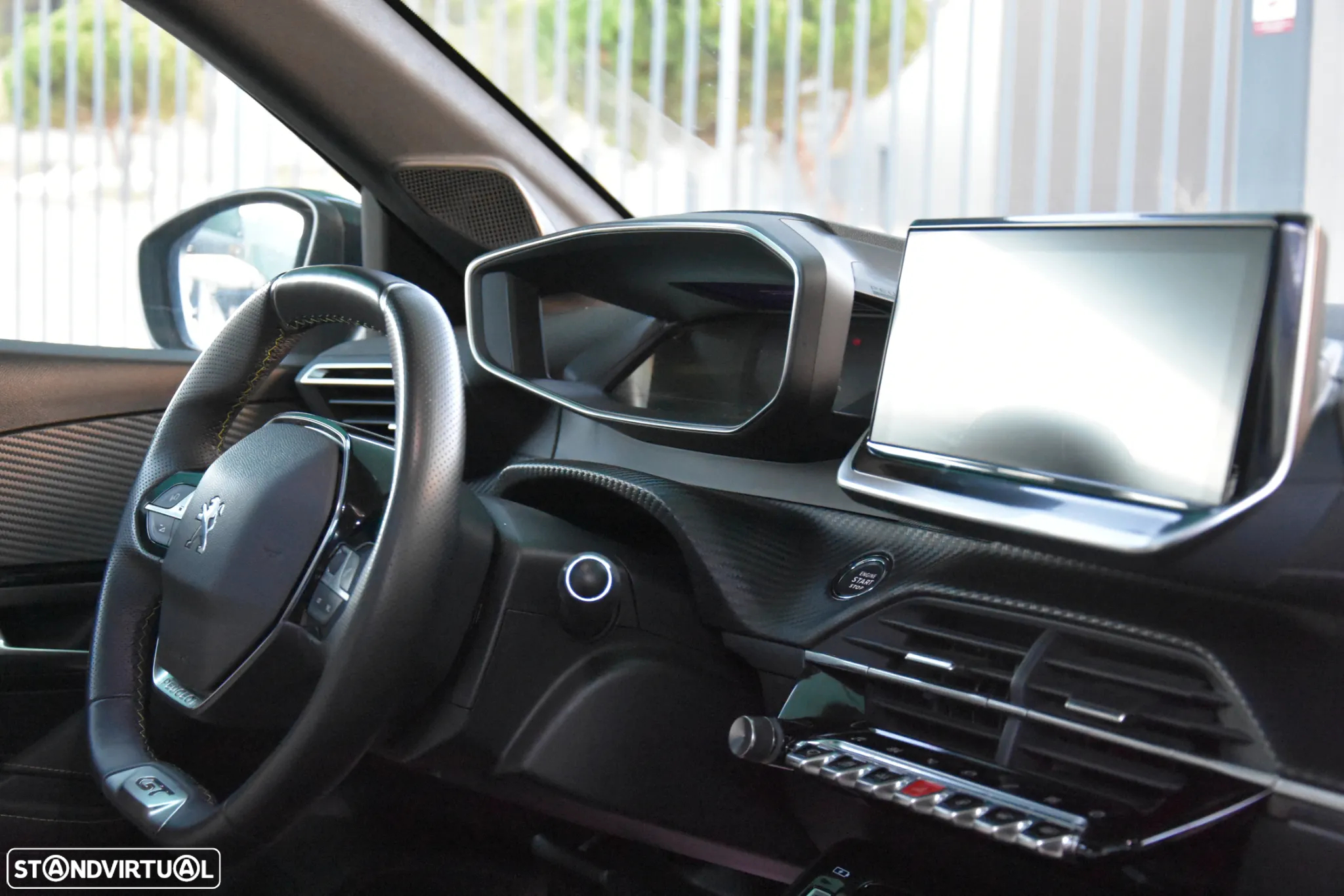 Peugeot 208 1.2 PureTech GT - 13
