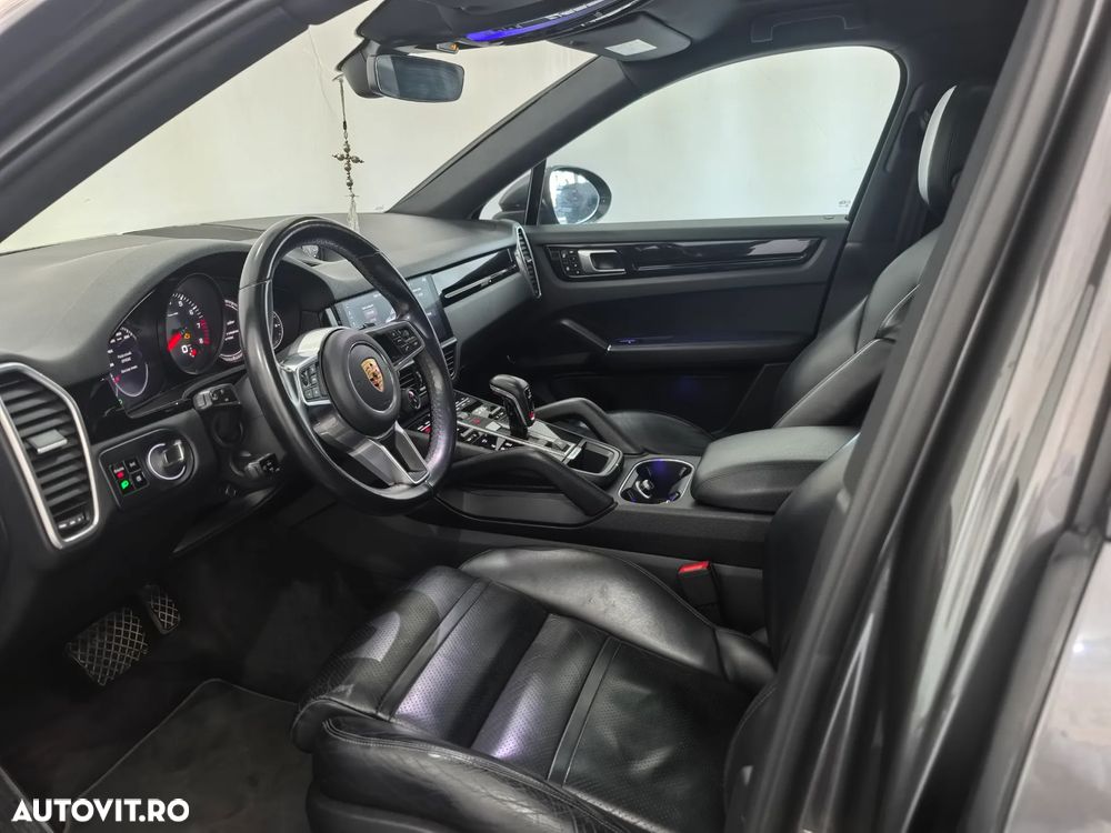 Porsche Cayenne Coupe - 11