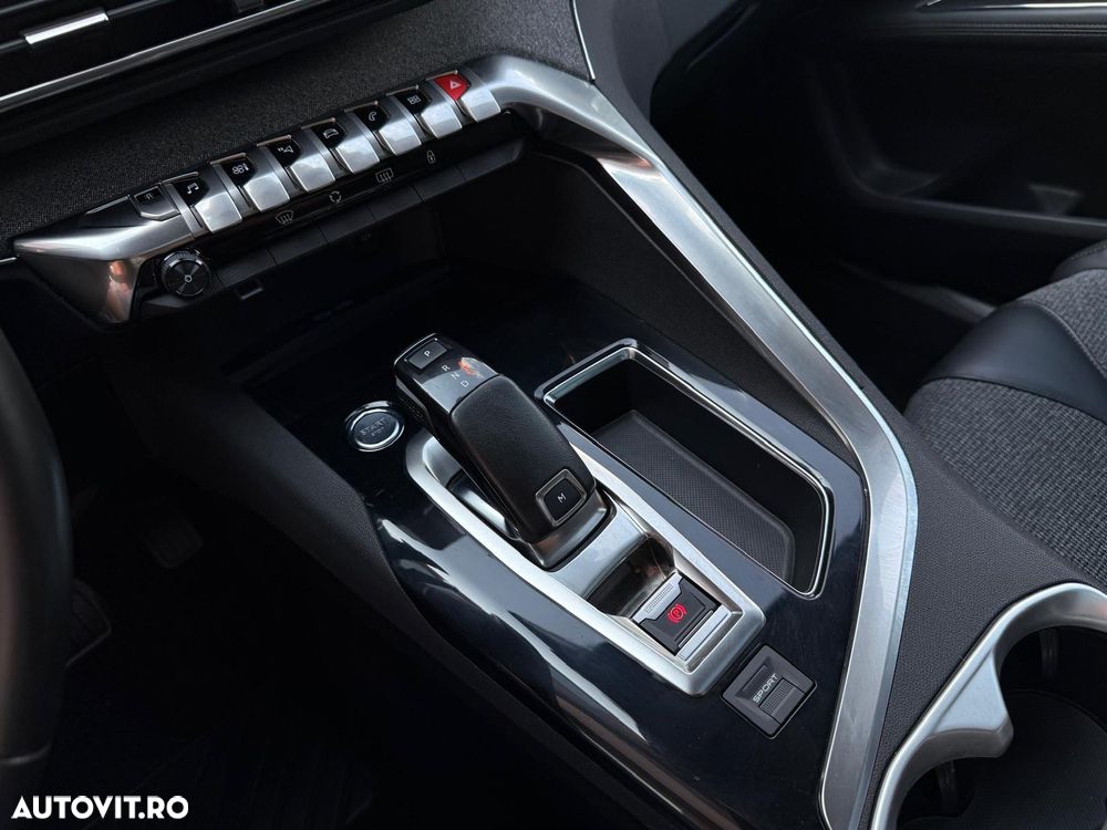 Peugeot 3008 - 23