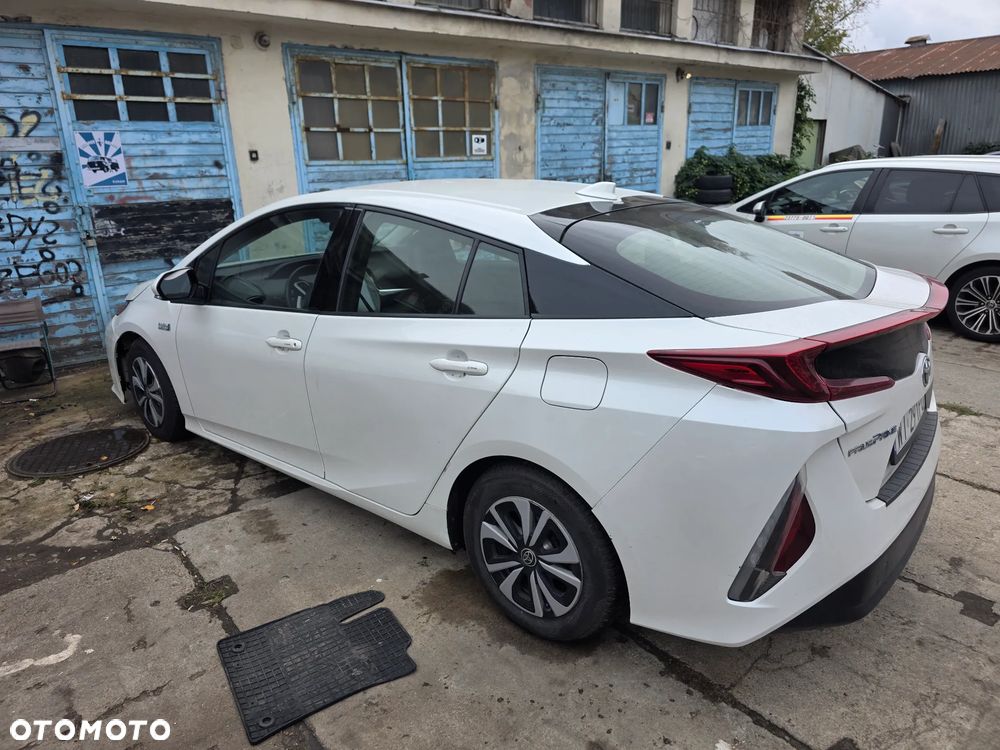 Toyota Prius 1.8 Hybrid Prestige - 9