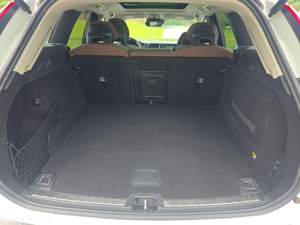 Volvo XC 60 T5 AWD Momentum - 12