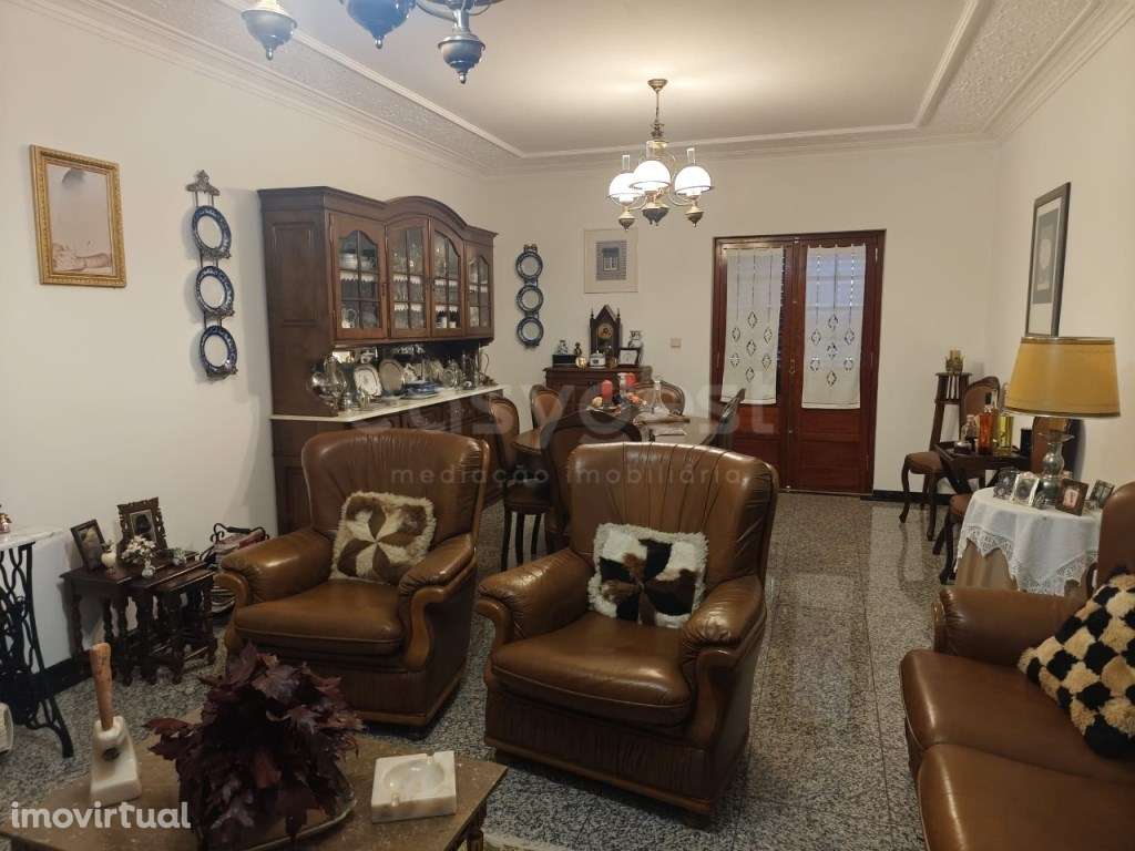 Moradia Unifamiliar T4, pronta a habitar, localizada em zona privil... - Grande imagem: 4/29