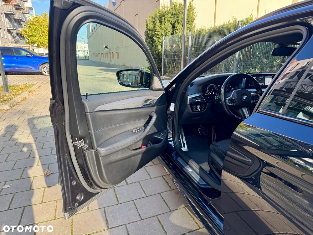 BMW Seria 5 520d xDrive - 18