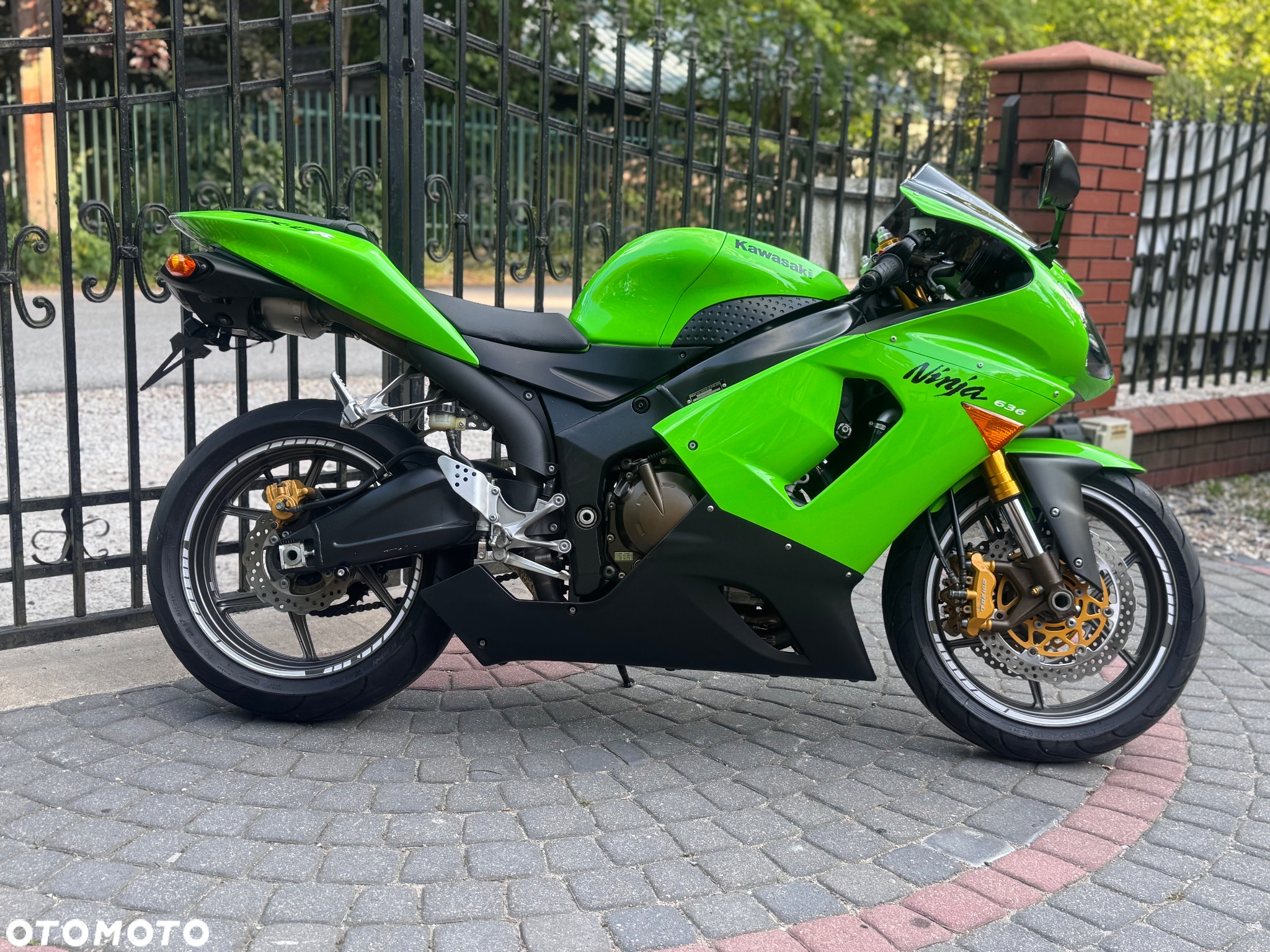 Kawasaki ZX - 3