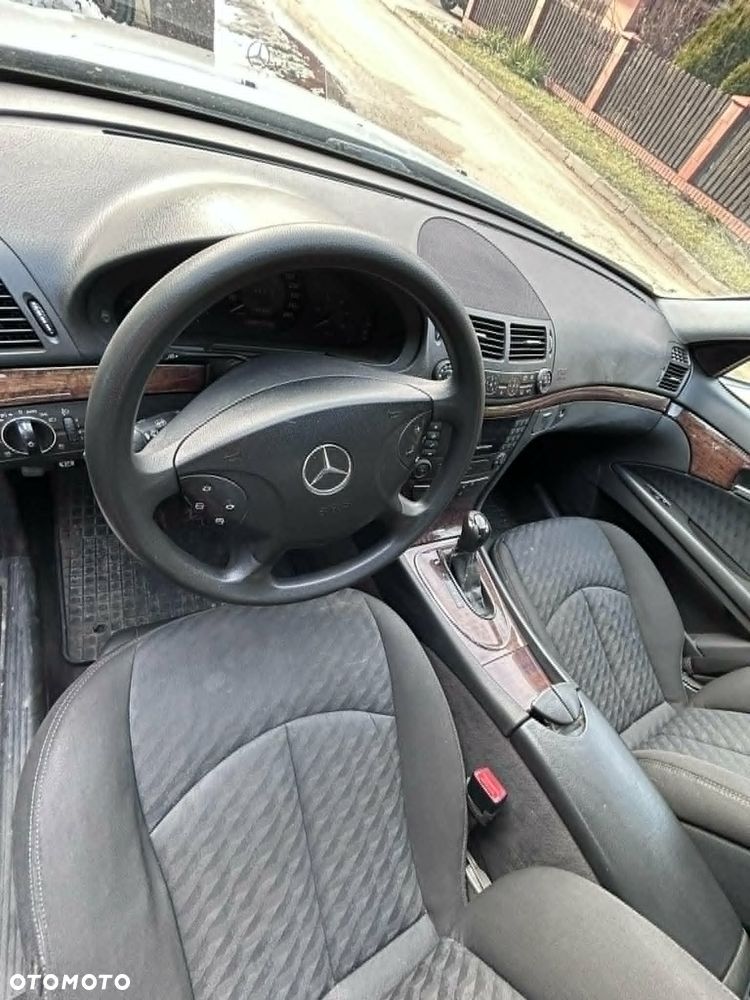Mercedes-Benz Klasa E - 12