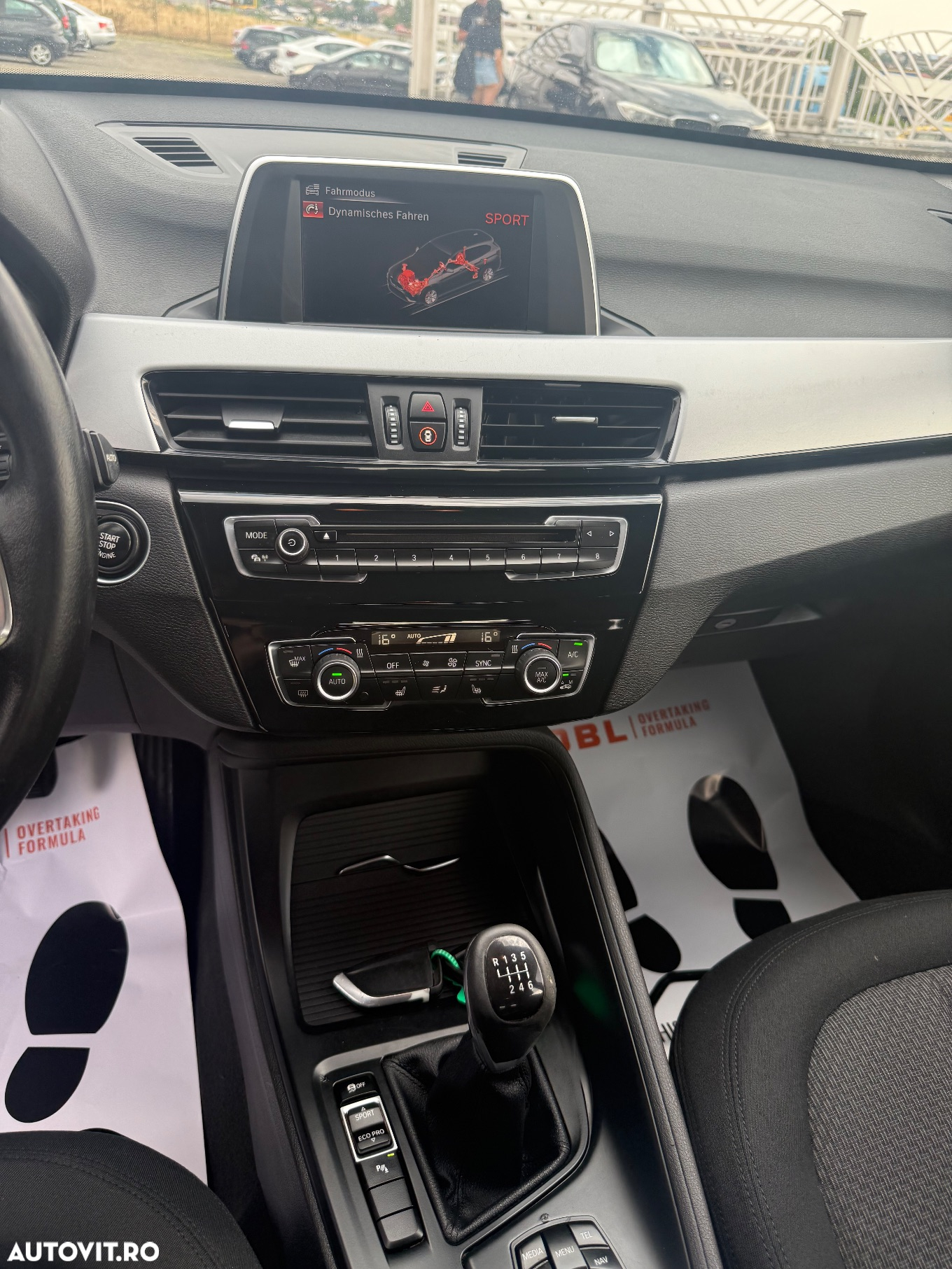 BMW X1 sDrive18d - 13