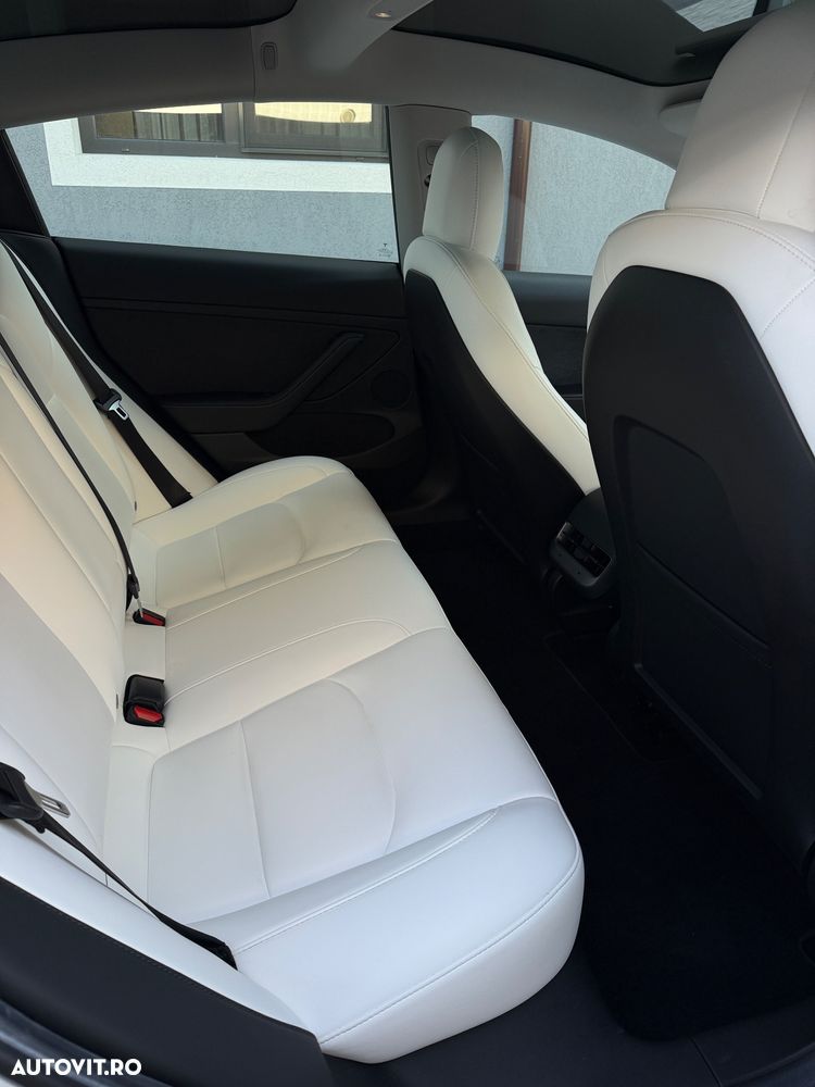 Tesla Model 3 Langstreckenbatterie Allradantrieb Dual Motor - 11