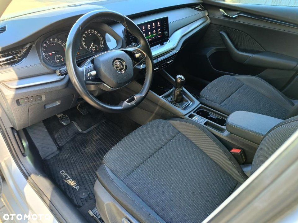Skoda Octavia - 10
