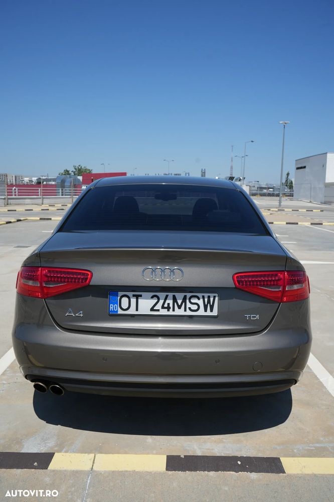 Audi A4 Limuzina - 2