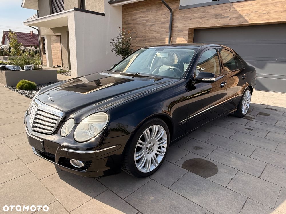Mercedes-Benz Klasa E 230 7G-TRONIC Elegance - 1