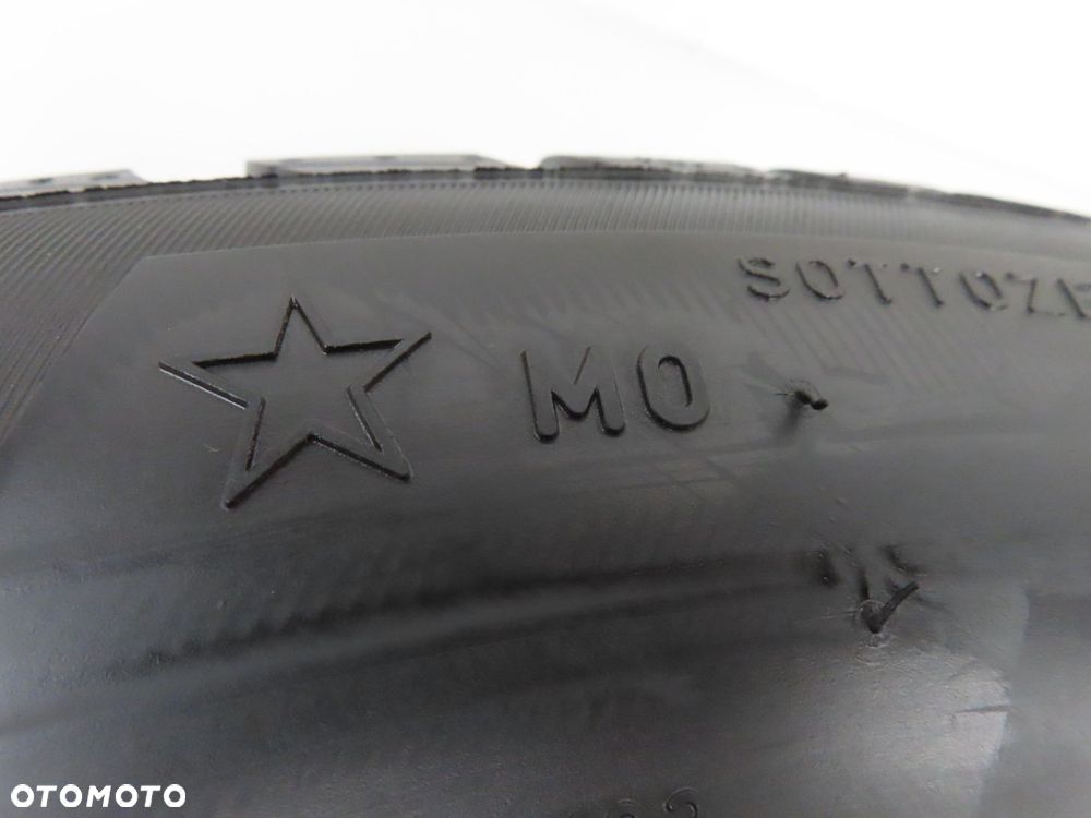 4x 225/55R17 OPONY ZIMOWE UŻYWANE Pirelli Winter SottoZero 3 97H *-BMW MO - 3