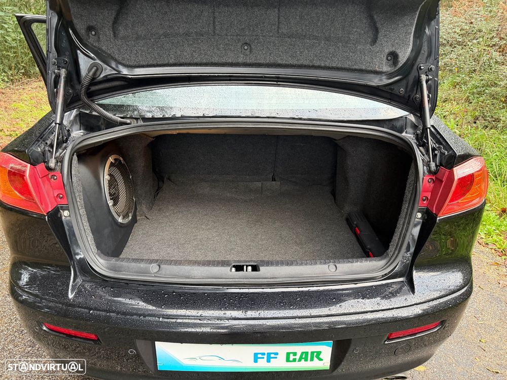 Mitsubishi Lancer 2.0 DI-D Intense + Pk Co. FPF - 57