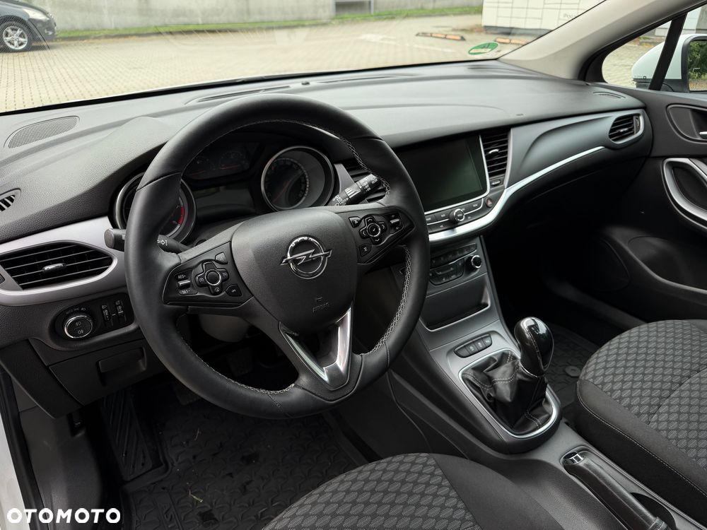 Opel Astra 1.6 CDTI Dynamic S&S - 10