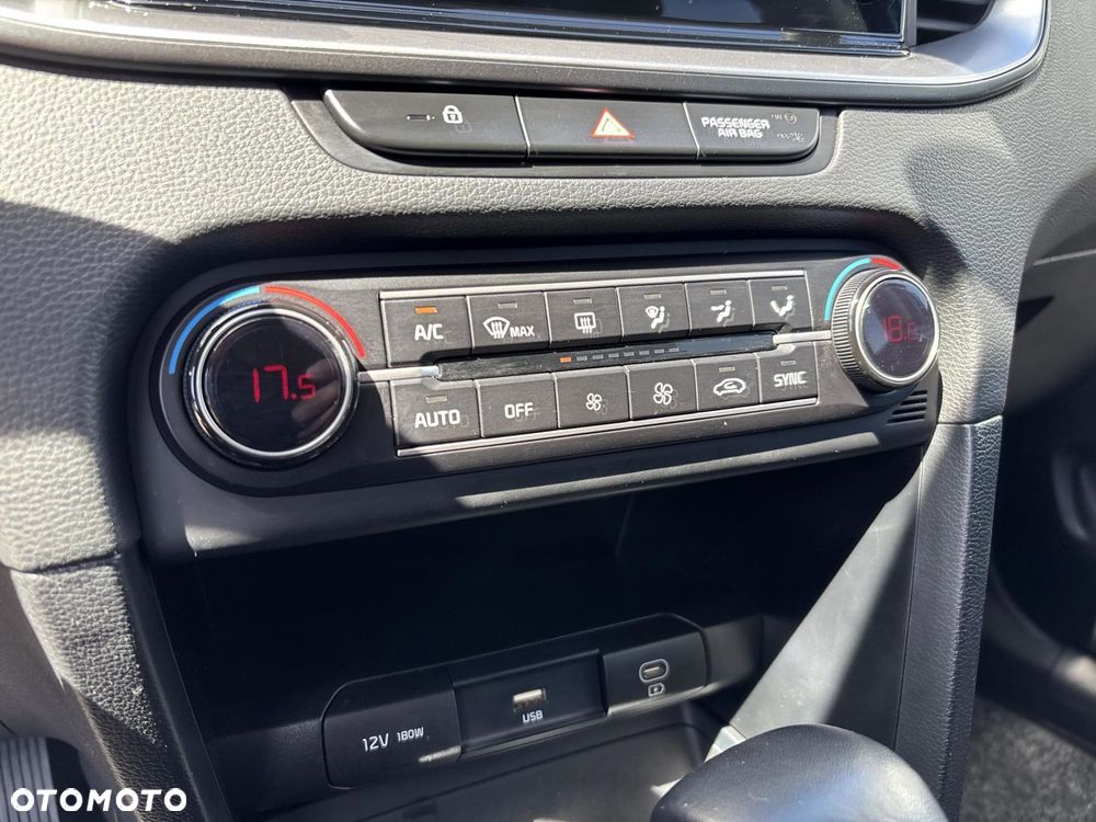 Kia Ceed 1.5 T-GDI M DCT - 23