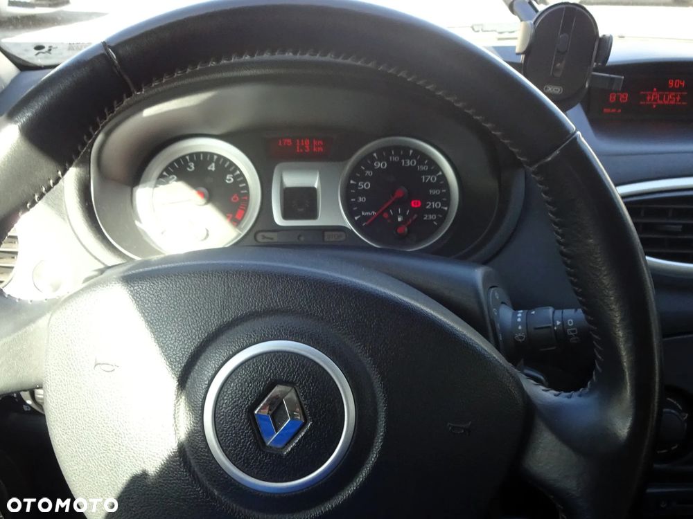 Renault Clio - 5