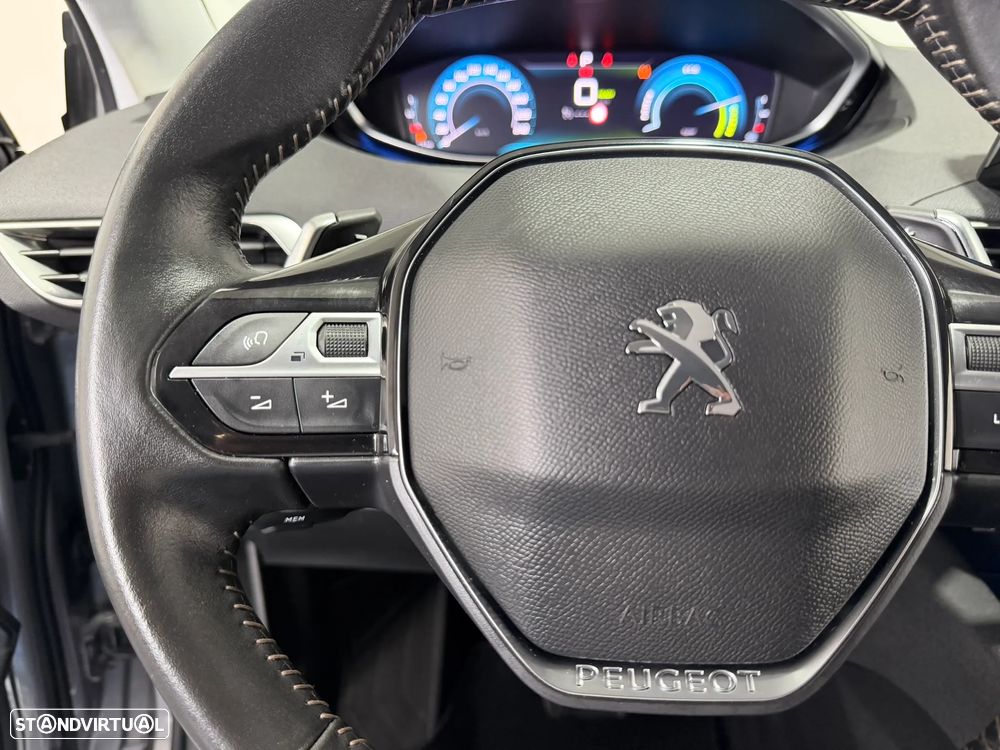 Peugeot 3008 1.6 Hybrid Allure e-EAT8 - 24