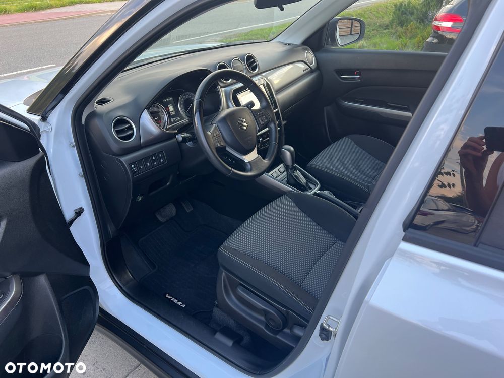 Suzuki Vitara 1.0 Boosterjet Premium 4WD - 9
