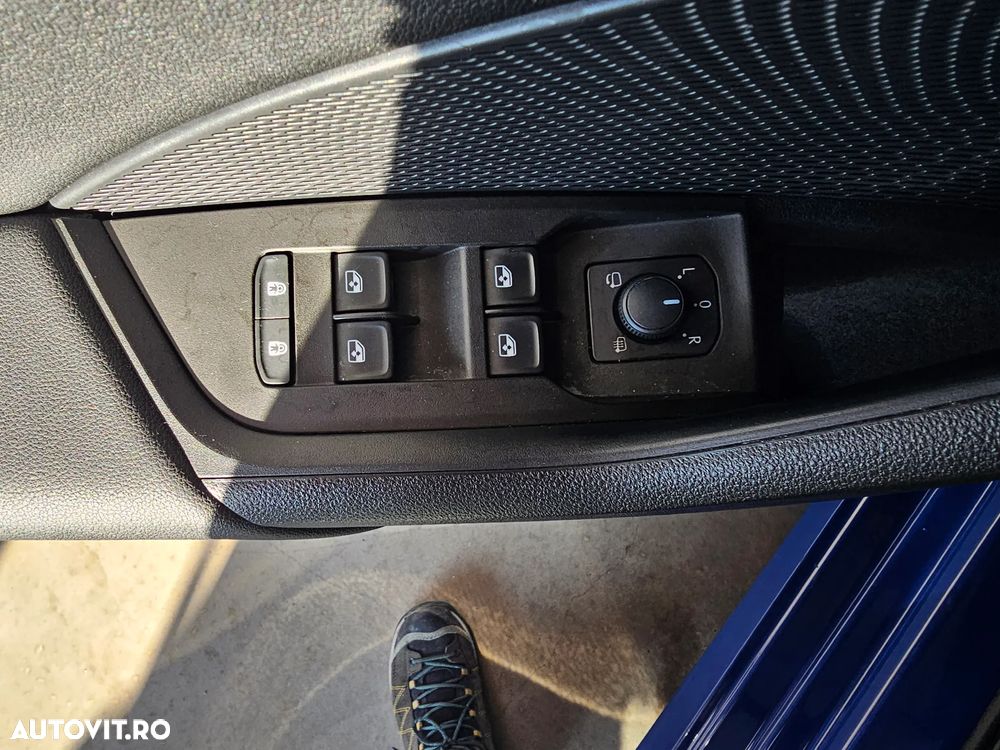 Skoda Octavia 2.0 TDI Premium Edition - 30