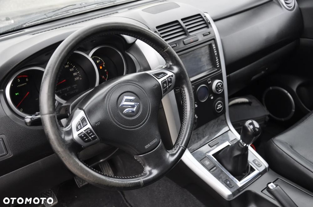 Suzuki Grand Vitara 1.9 DDiS Comfort DPF Limited - 25