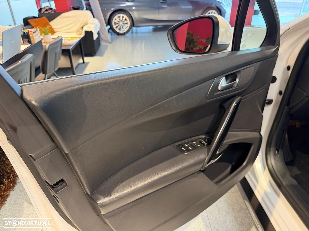 Peugeot 508 RXH 2.0 HDi Hybrid4 2-Tronic - 18
