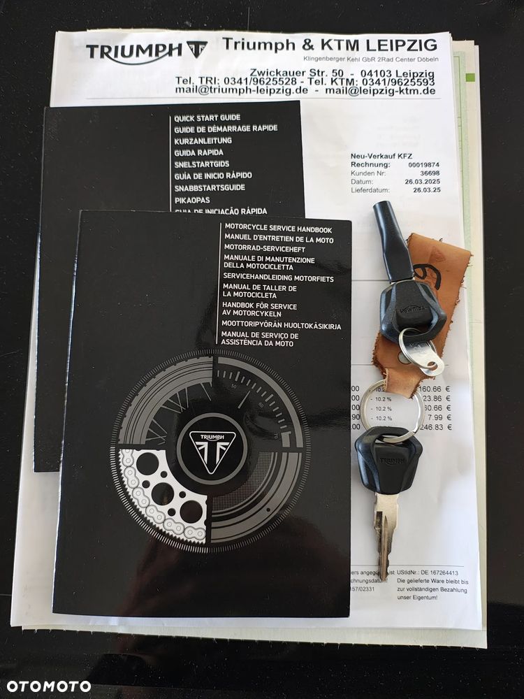 Triumph Street Triple - 16